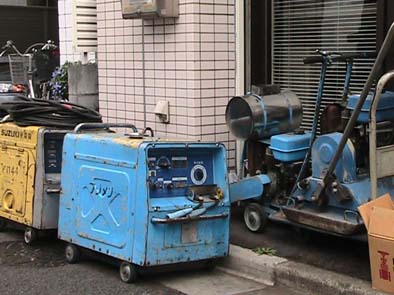 �����A���݋@�B��肻�낦�Ă��܂�